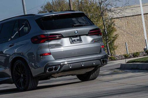 2026 BMW X5 M60i