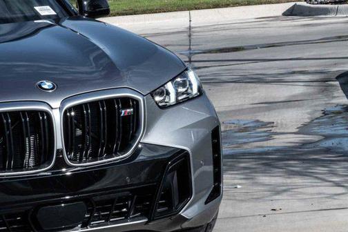 2026 BMW X5 M60i