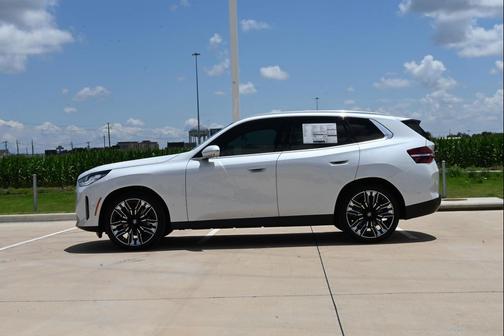 Mineral White Metallic 2026 BMW X3 30 xDrive
