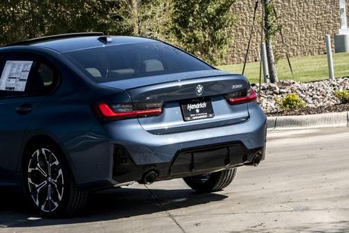 2026 BMW 330 i xDrive