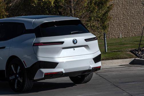 2024 BMW iX xDrive50