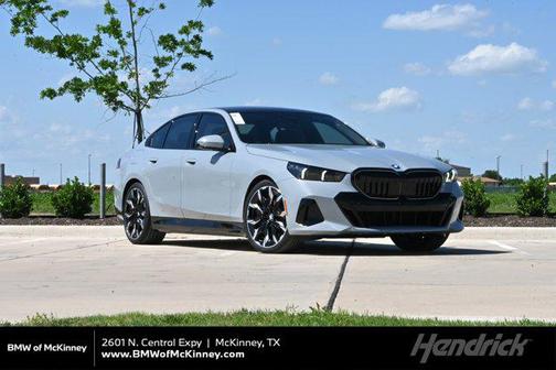 Brooklyn Grey Metallic 2026 BMW 550e xDrive