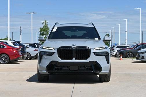 Brooklyn Grey Metallic 2026 BMW X7 xDrive40i