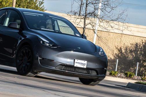 2023 Tesla Model Y Performance Dual Motor All-Wheel Drive