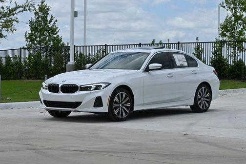 Mineral White Metallic 2026 BMW 330 xDrive