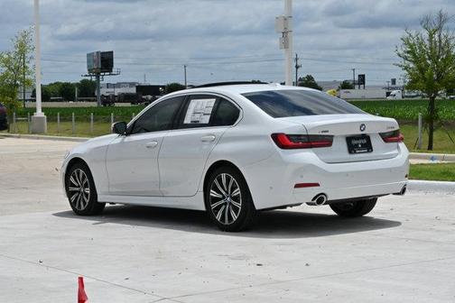 Mineral White Metallic 2026 BMW 330 xDrive