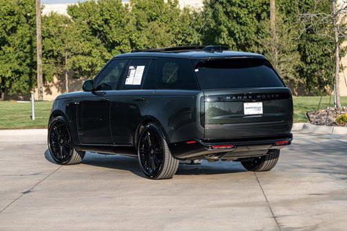 2025 Land Rover Range Rover P530 SE