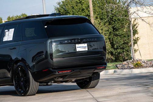2025 Land Rover Range Rover P530 SE