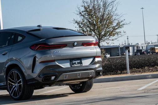 2026 BMW X6 xDrive40i