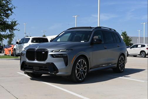 Frozen Pure Grey Metallic 2027 BMW X7 M60i