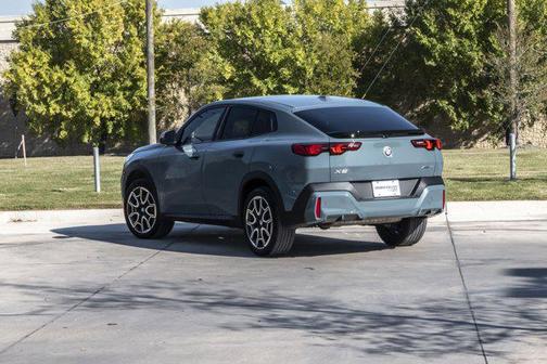 2025 BMW X2 xDrive28i