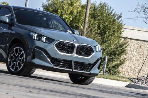 2025 BMW X2 xDrive28i