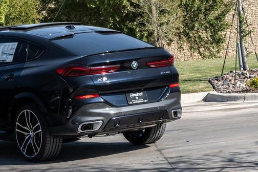 2026 BMW X6 xDrive40i