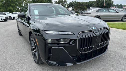 Black Sapphire Metallic 2025 BMW 760 xDrive