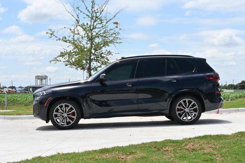 Carbon Black Metallic 2025 BMW X5 xDrive40i