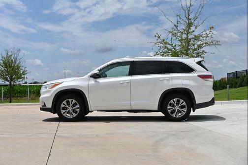 Blizzard Pearl 2014 Toyota Highlander XLE