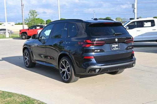CARBON BLK MET 2026 BMW X5 xDrive40i