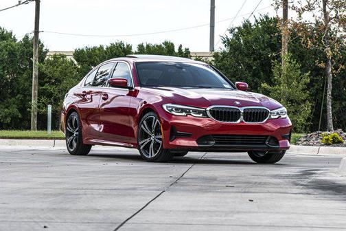 2021 BMW 330 i