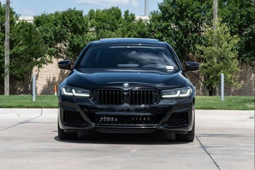 Black Sapphire Metallic 2023 BMW 540 i