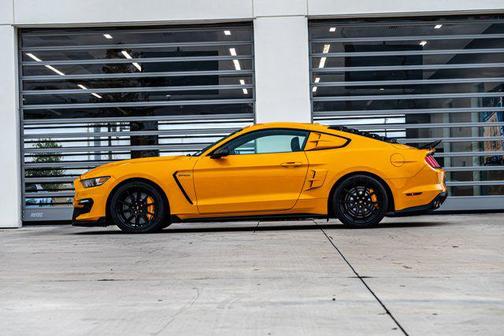 2019 Ford Shelby GT350 Base