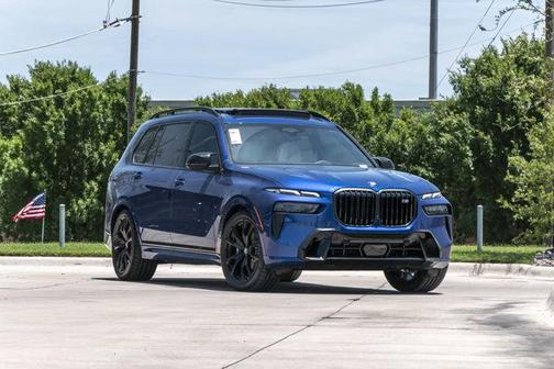 2026 BMW X7 M60i