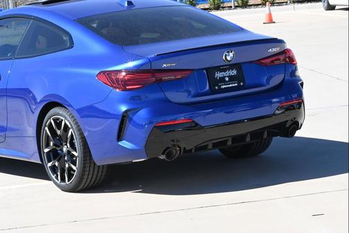 Portimao Blue Metallic 2026 BMW 430 i xDrive