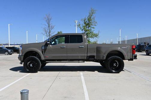 2026 Ford F-450 Platinum