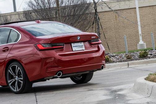 2024 BMW 330 330i Sedan