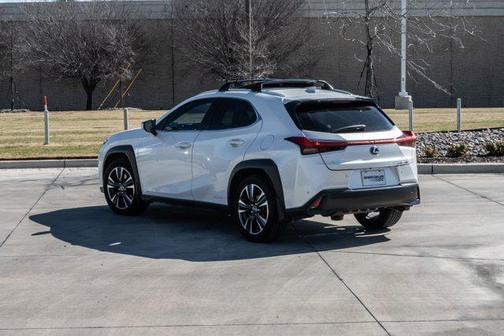 2020 Lexus UX 250h Base