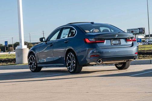 Arctic Race Blue Metallic 2026 BMW 330 330i
