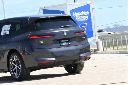 Dark Graphite Metallic 2026 BMW iX xDrive60