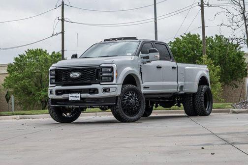 AVALANCHE 2026 Ford F-450 Platinum