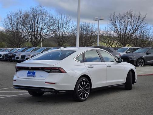 2025 Honda Accord Hybrid Touring