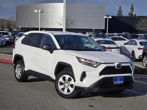 2024 Toyota RAV4 LE