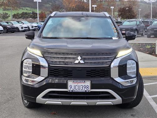 2024 Mitsubishi Outlander PHEV SEL