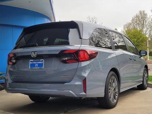 2025 Honda Odyssey Touring