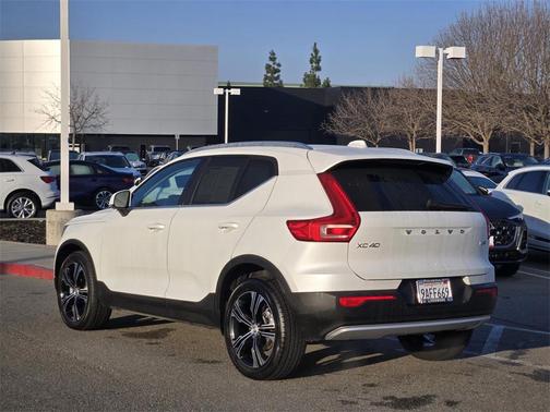 2022 Volvo XC40 T5 Inscription