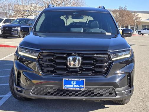2025 Honda Pilot Black Edition