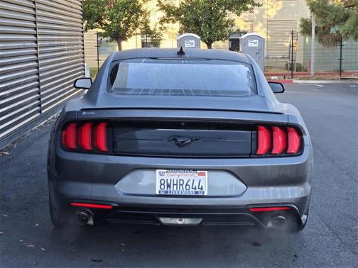 2021 Ford Mustang EcoBoost