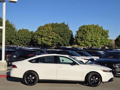 2025 Honda Accord Sport SE 1.5T