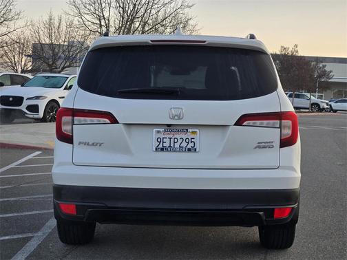 2022 Honda Pilot AWD Sport