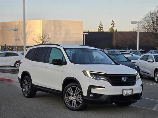2022 Honda Pilot AWD Sport