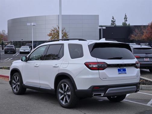 2025 Honda Pilot Elite