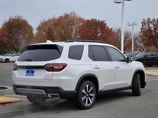 2025 Honda Pilot Elite