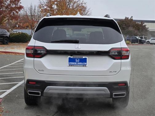 2025 Honda Pilot Elite