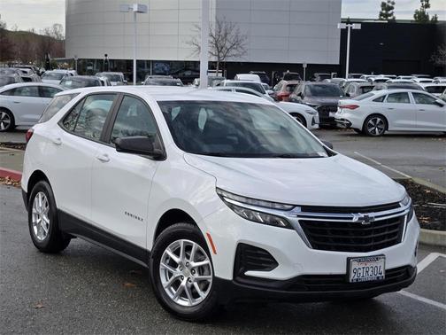 2023 Chevrolet Equinox LS