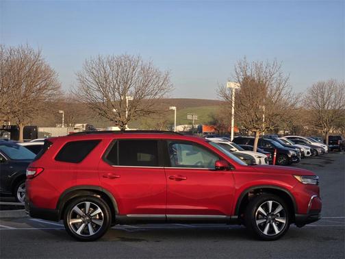 2024 Honda Pilot Touring 8-Passenger
