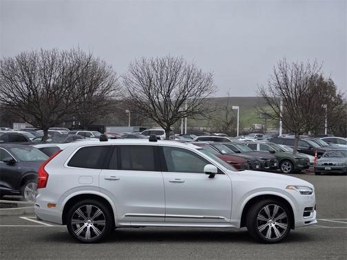 2020 Volvo XC90 Hybrid T8 Inscription 7 Passenger