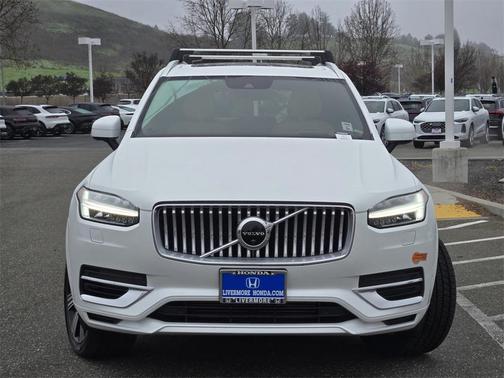 2020 Volvo XC90 Hybrid T8 Inscription 7 Passenger