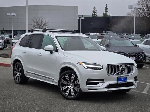 2020 Volvo XC90 Hybrid T8 Inscription 7 Passenger
